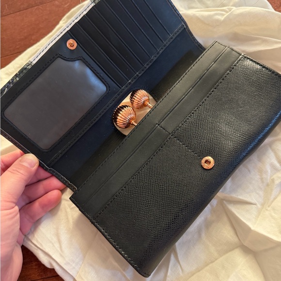 Ted Baker London Black and White Wallet with Floral and Bird Design - Picture 5 of 6